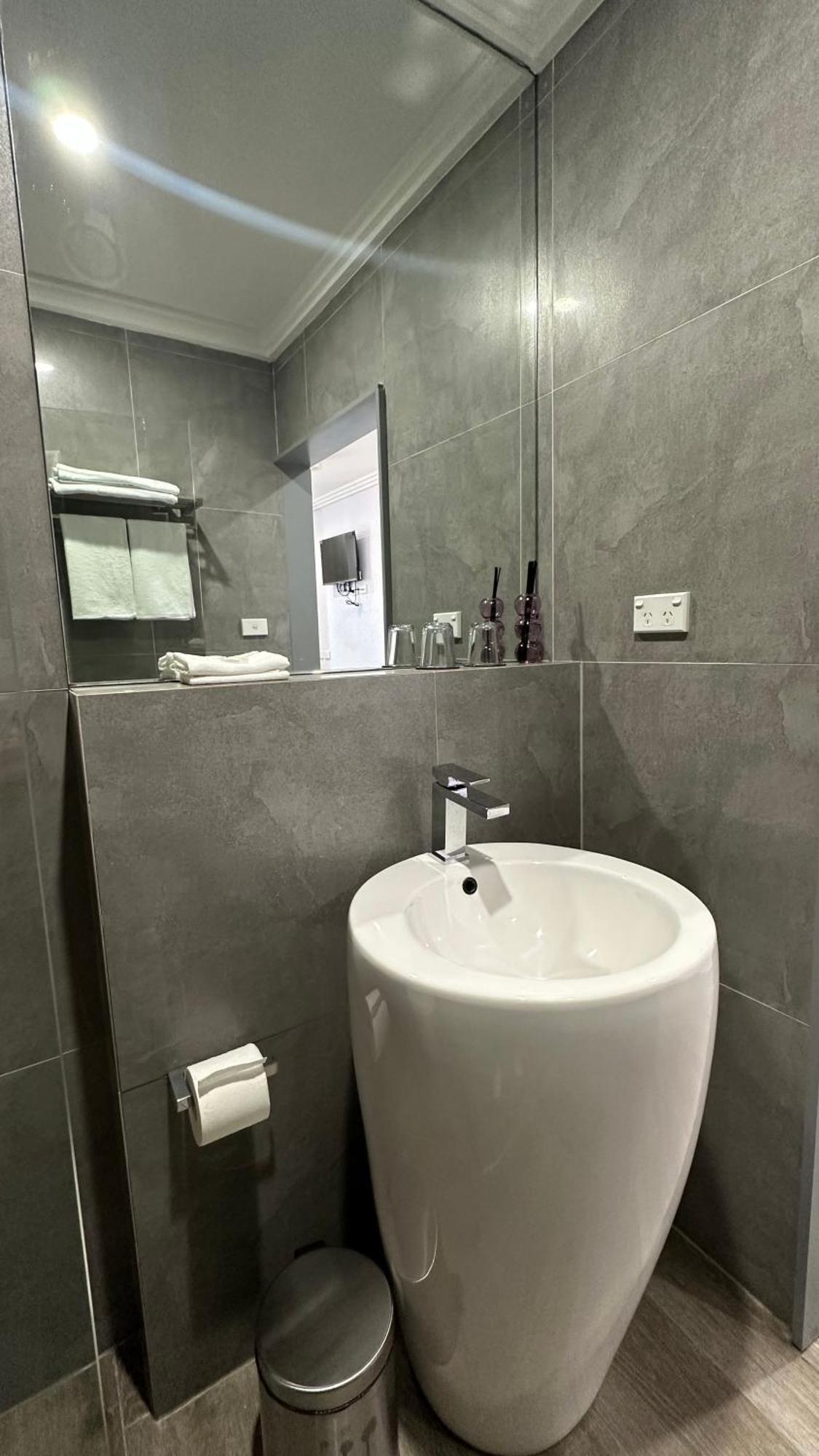Sydney Riseon Hotel Luaran gambar